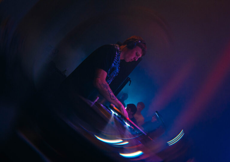 Midnight presents — Uitgaan in Zuid-Limburg