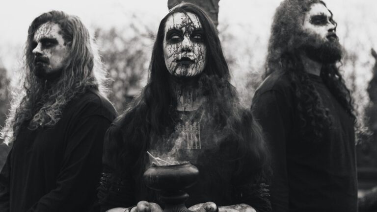 Zware Zondag: Doodswens + Witchfukker — muziek in Zuid-Limburg